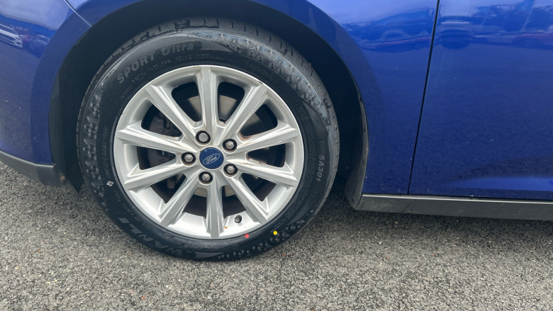 Ford Focus 1.0 EcoBoost 125 Titanium 5dr Petrol Hatchback